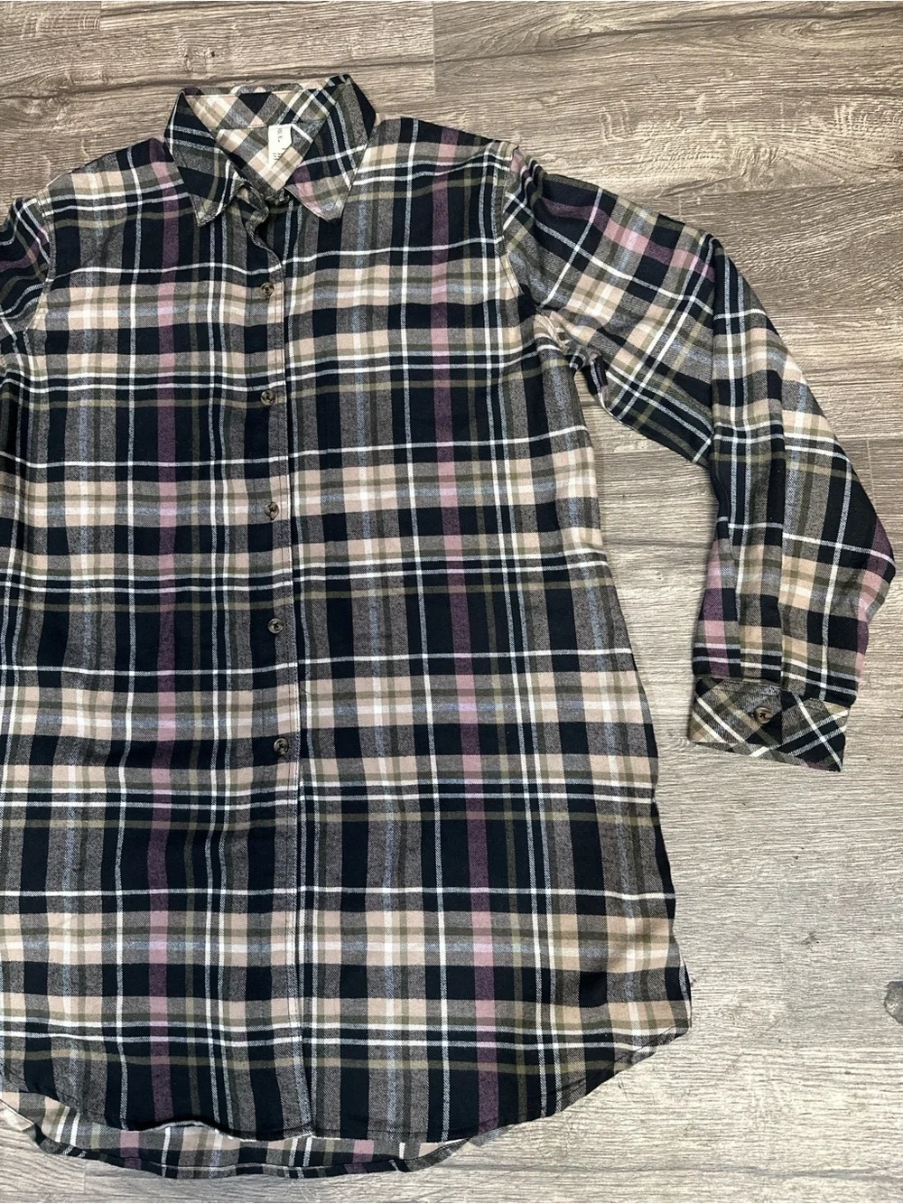 HUE Black & Pink Plaid Button-Down Shirt - Picture 7 of 7